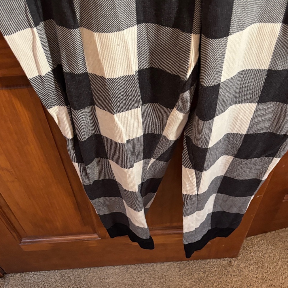 Old Navy Black and White Buffalo Check Women's One-Piece Pajama Romper - Picture 5 of 10